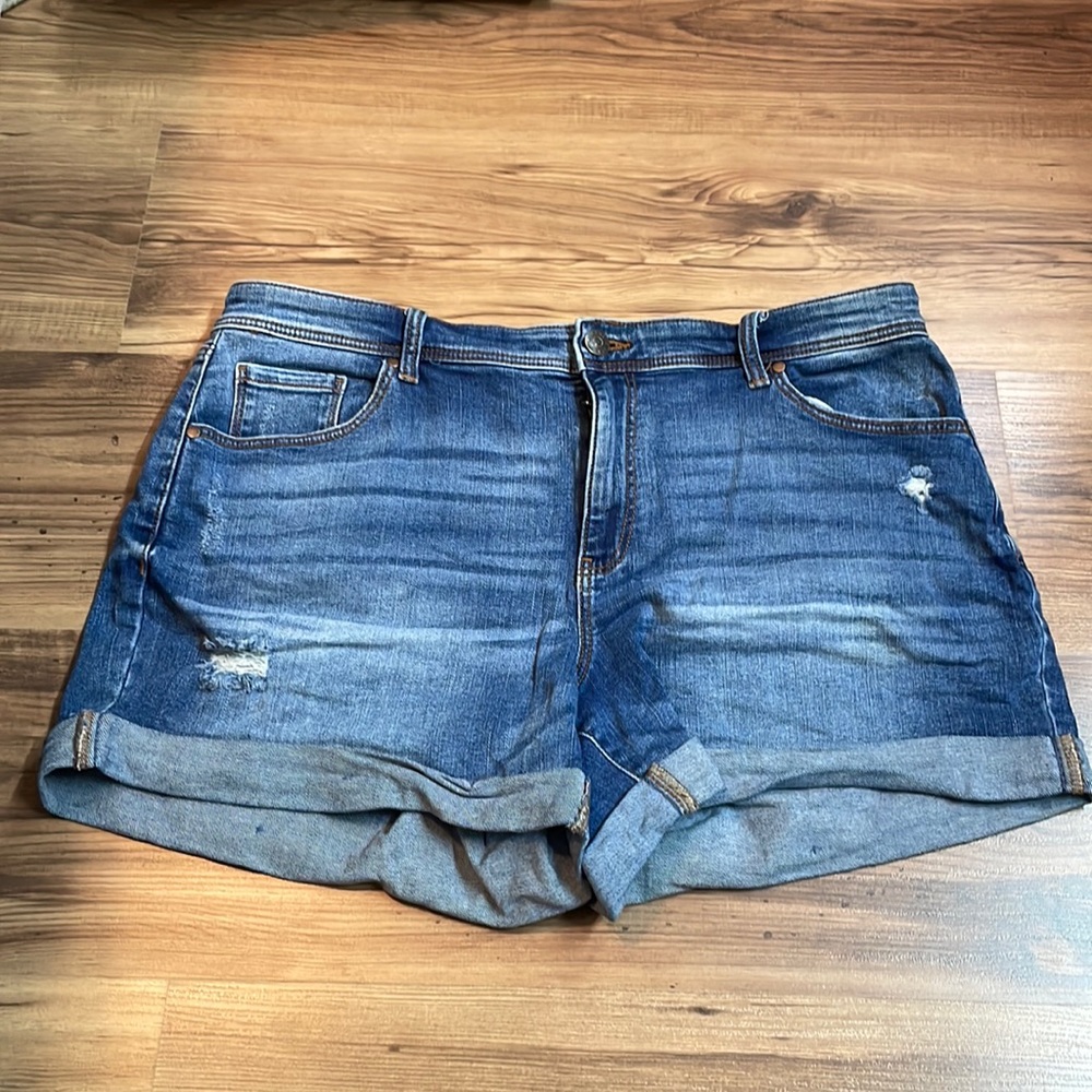 Reitman’s Jean shorts